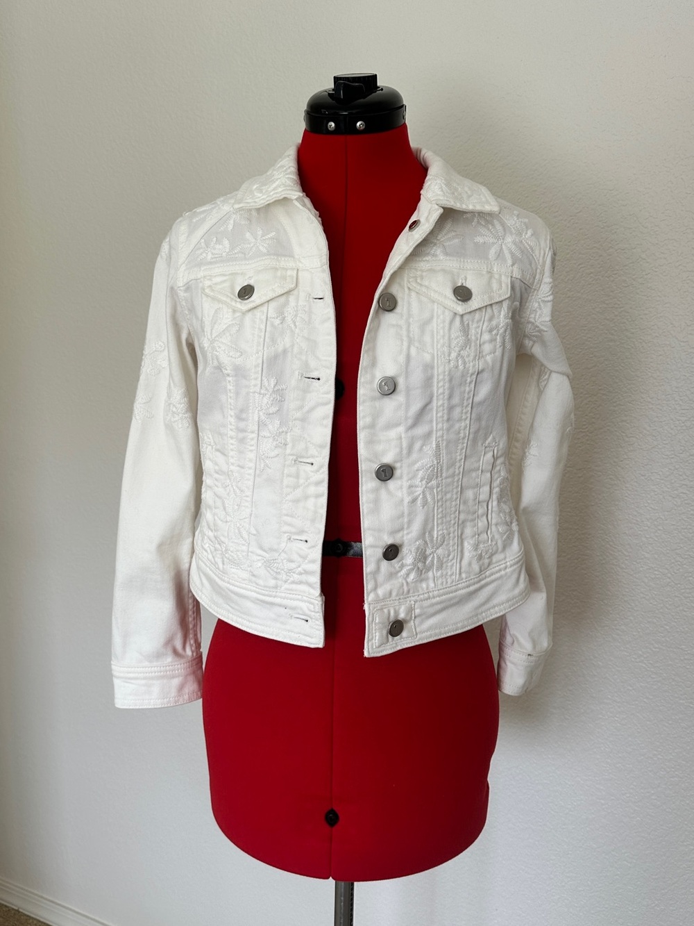 Pilcro White Embroidered Denim Jacket XXS